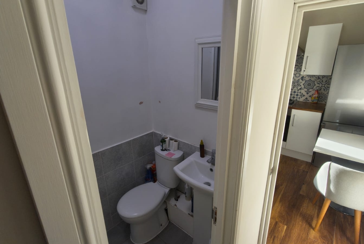 A 119 Whyteville Road, Forest Gate, London