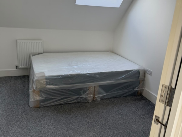 D 13 Brookhill Close