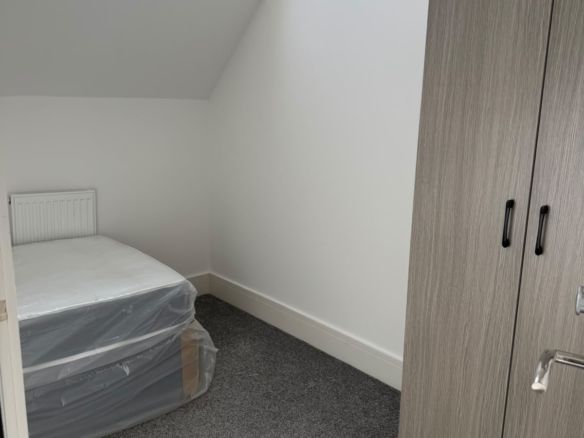 C 13 Brookhill Close